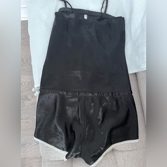 Night sleeping romper - Picture 2 of 6